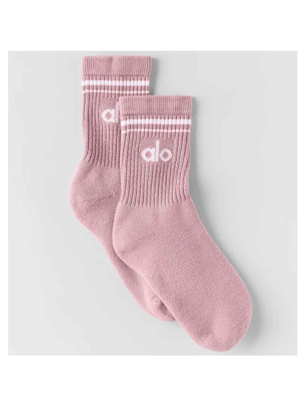 ALO Unisex Half Crew Throwback Ballet 🩰 Pink Socks 🧦 Size: Medium (Gently Worn)